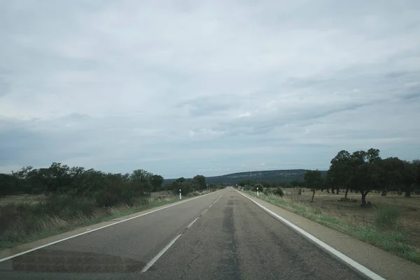 Condução Numa Estrada Rural — Fotografia de Stock