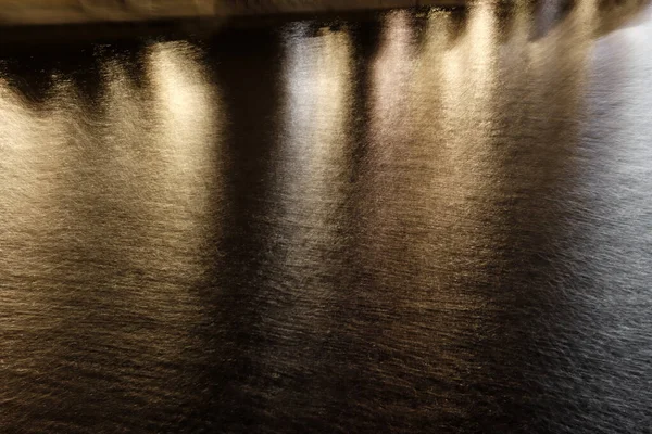 Luces Ciudad Reflejadas Agua — Foto de Stock