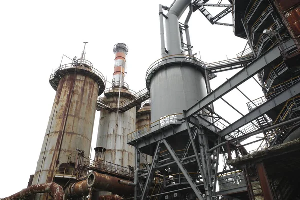 Bilbao yakınlarında terk edilmiş bir fabrika.