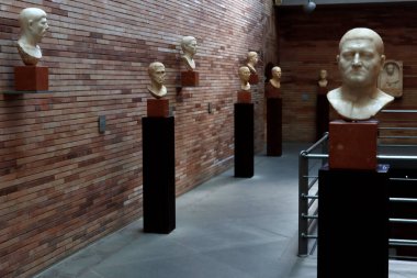 İspanya 'da bir Merida müzesinde Roma harabeleri
