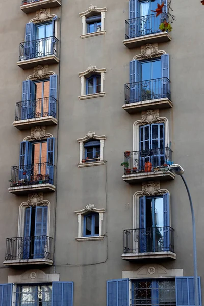 Edificio Classico Nella Città Barcellona — Foto Stock