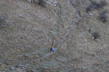 Bask ülkesinin dağlarında yürüyüş.