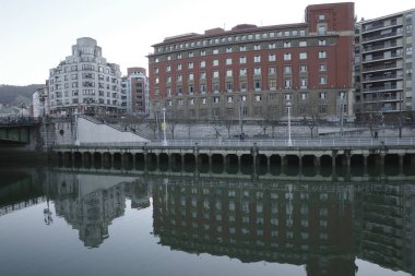 Bilbao şehrinin mimarisi.