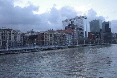 Bilbao şehrinin mimarisi.