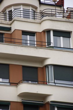 Bilbao 'da bir binanın cephesi