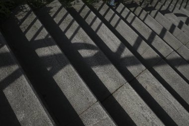 Şehir ortamında merdivenler