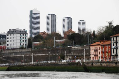 Bilbao şehrinin mimarisi.
