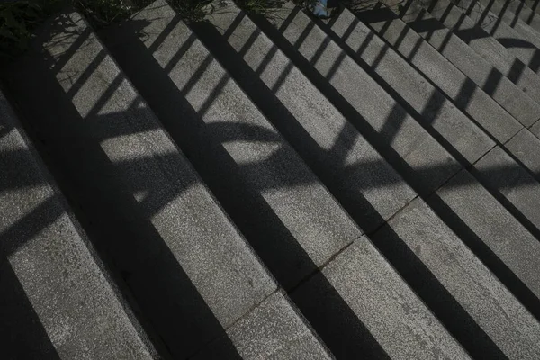 Şehir ortamında merdivenler