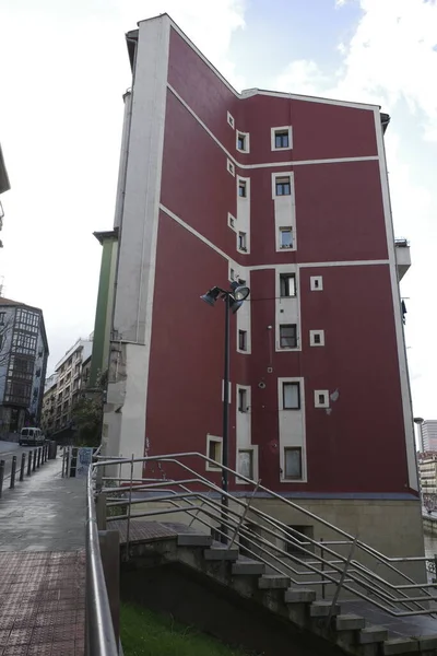 Edificio Apartamentos Barrio Bilbao — Foto de Stock