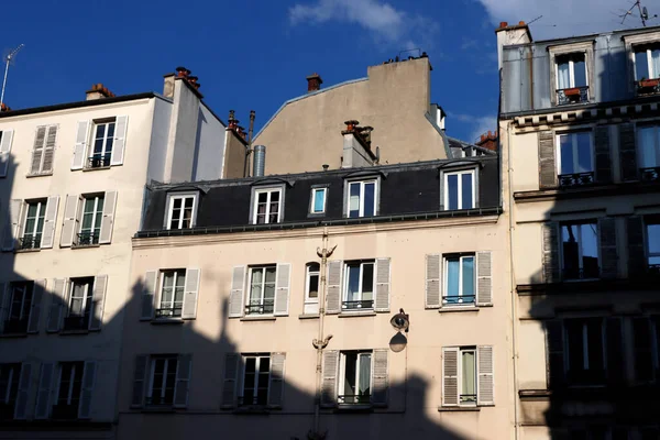 Facade of a classic apartment building in Paris