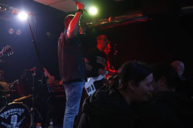 Rick konseri sahnede