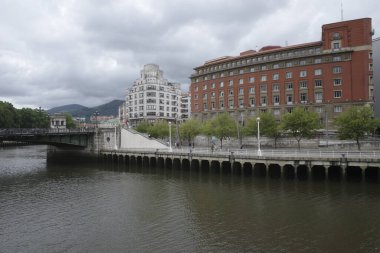 Bilbao şehrinde bina