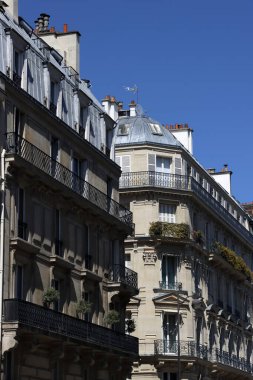 Paris 'teki klasik apartman bloğu.