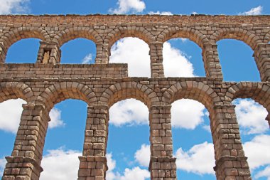 İspanya, Segovia 'daki su kemeri manzarası
