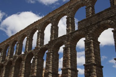 İspanya, Segovia 'daki su kemeri manzarası