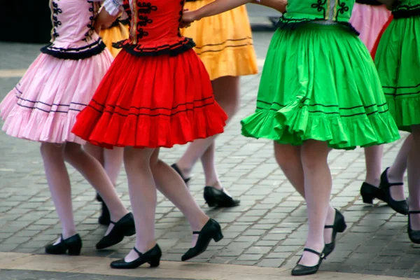 Danza Folclórica Eslovaquia Calle —  Fotos de Stock