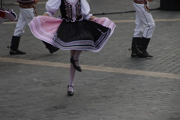 Danseuse Folklorique Slovaque Lors Une Représentation — Photo