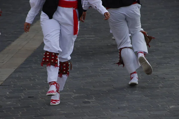 Basque Folk Dance Street — Stockfoto