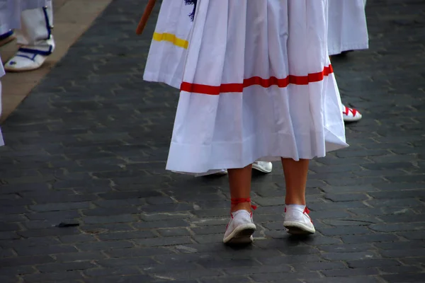 Basque Folk Dance Street — Stockfoto