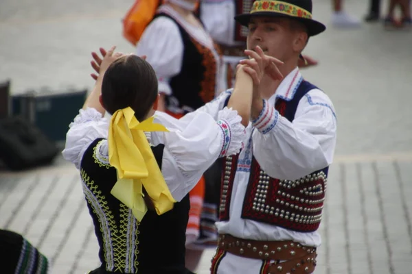在毕尔巴鄂举行的斯洛伐克民间舞蹈展览 — 图库照片