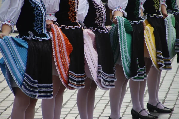 Sokakta Slovak Halk Dansları Sergisi — Stok fotoğraf