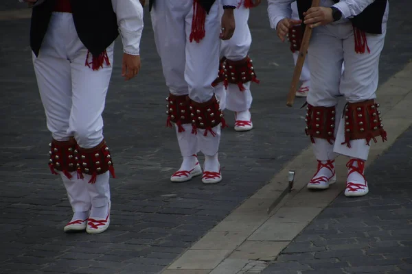 Traditioneller Baskischer Tanz Auf Einem Straßenfest — Stockfoto