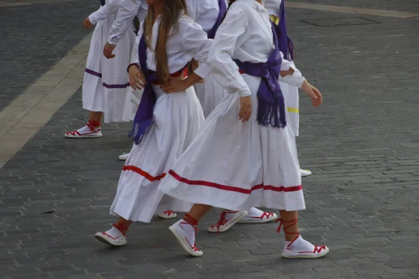 Traditioneller Baskischer Tanz Auf Einem Straßenfest — Stockfoto