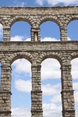 İspanya, Segovia 'nın su kemeri manzarası