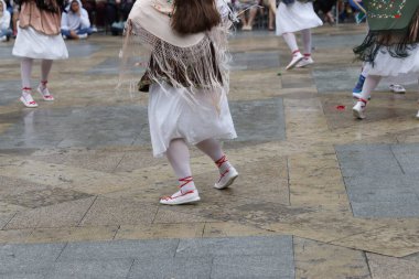 Bask halk dansı festivali
