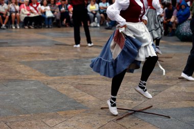 Bask halk dansı festivali