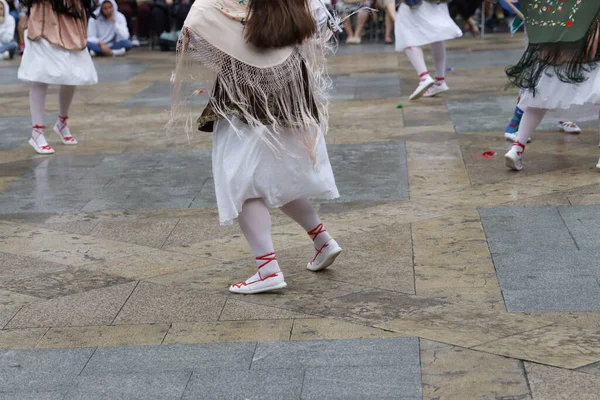 Bask halk dansı festivali