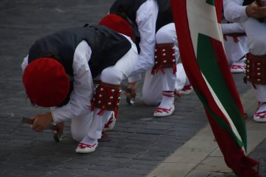 Bask halk dansı sergisi