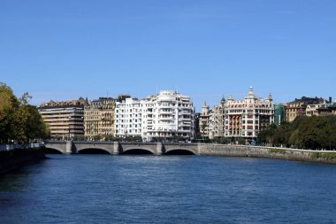 San Sebastian, İspanya şehir merkezinde kentsel çevre