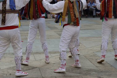 Bask halk dansı sergisi