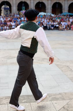 Bask halk dansı festivali