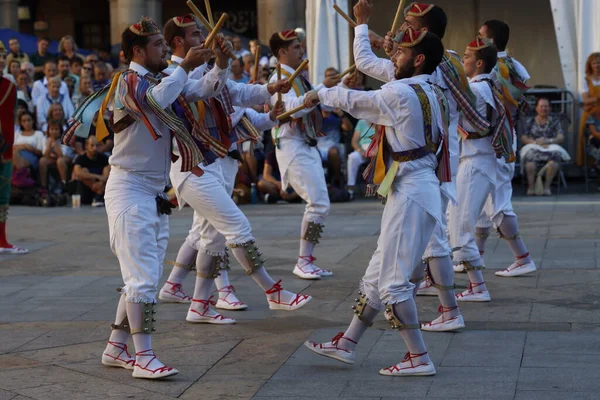 Baskische Volkstänzer Der Altstadt Von Bilbao — Stockfoto