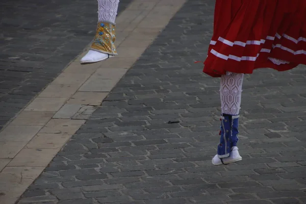 Баскська Народна Танцювальна Виставка Вулиці — стокове фото
