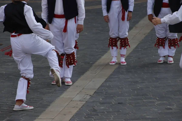 Baskisk Folkdansutställning Gatan — Stockfoto