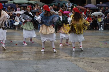 Bask halk dansı sergisi