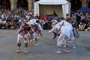 Bask halk dansı festivali