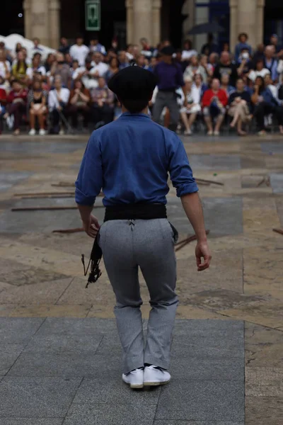 Bask halk dansı festivali