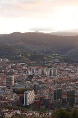 Bilbao bir tepeden görüldü