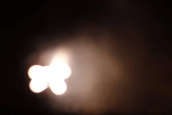 밤하늘에 전시된 불꽃놀이 — 스톡 사진