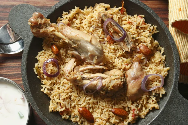 Ahmedi biryani - ein indisches Gericht mit Fleisch, Fisch oder Gemüse — Stockfoto