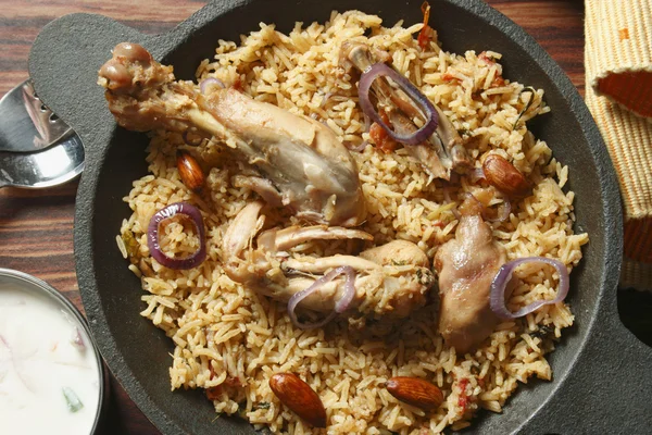 Kungsbacka biryani - en indisk maträtt som innehåller kött, fisk eller grönsaker — Stockfoto