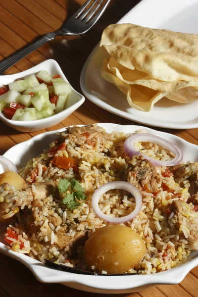 Синдхи Бирьяни - невегетарианское блюдо индийской кухни — стоковое фото