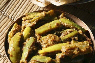 Patlıcan podi köri veya toz patlıcan (brinjal) köri İstanbul dan