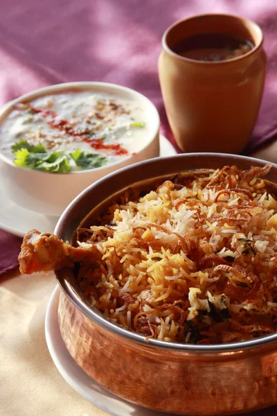 Hyderabadi Biryani - Un pollo popular o Mutton basado en Biryani — Foto de Stock