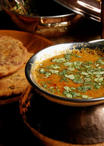 Gatte Ki Sabzi - um prato Rajasthani popular — Fotografia de Stock