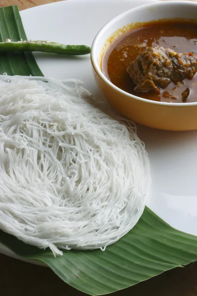 Idiyappam - funis de cordas - uma especialidade culinária em Kerala . — Fotografia de Stock